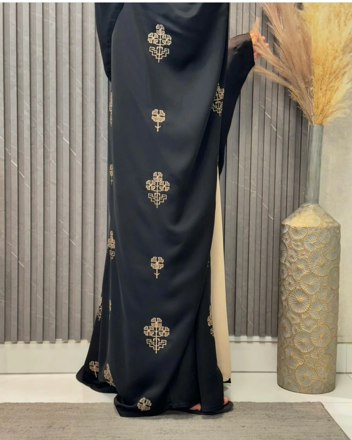 Embroidered Black Open Farasha - Image 2