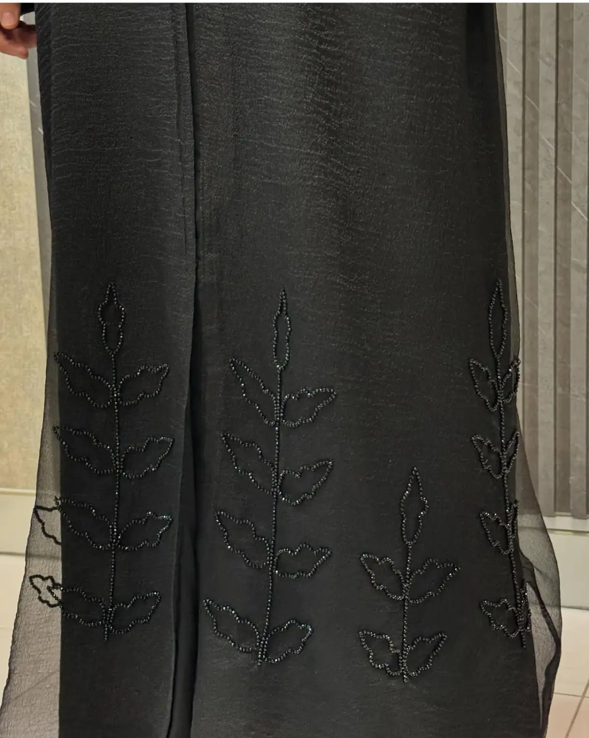 Buttoned up, hand embroidered bow abaya - Image 4