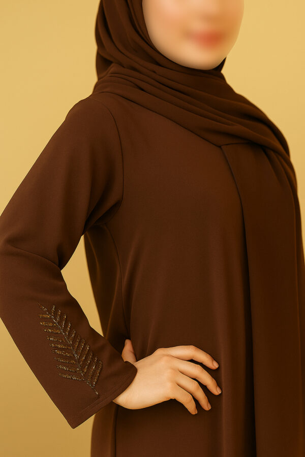 Buttoned up, beaded work on the shoulder and sleeves - Image 4