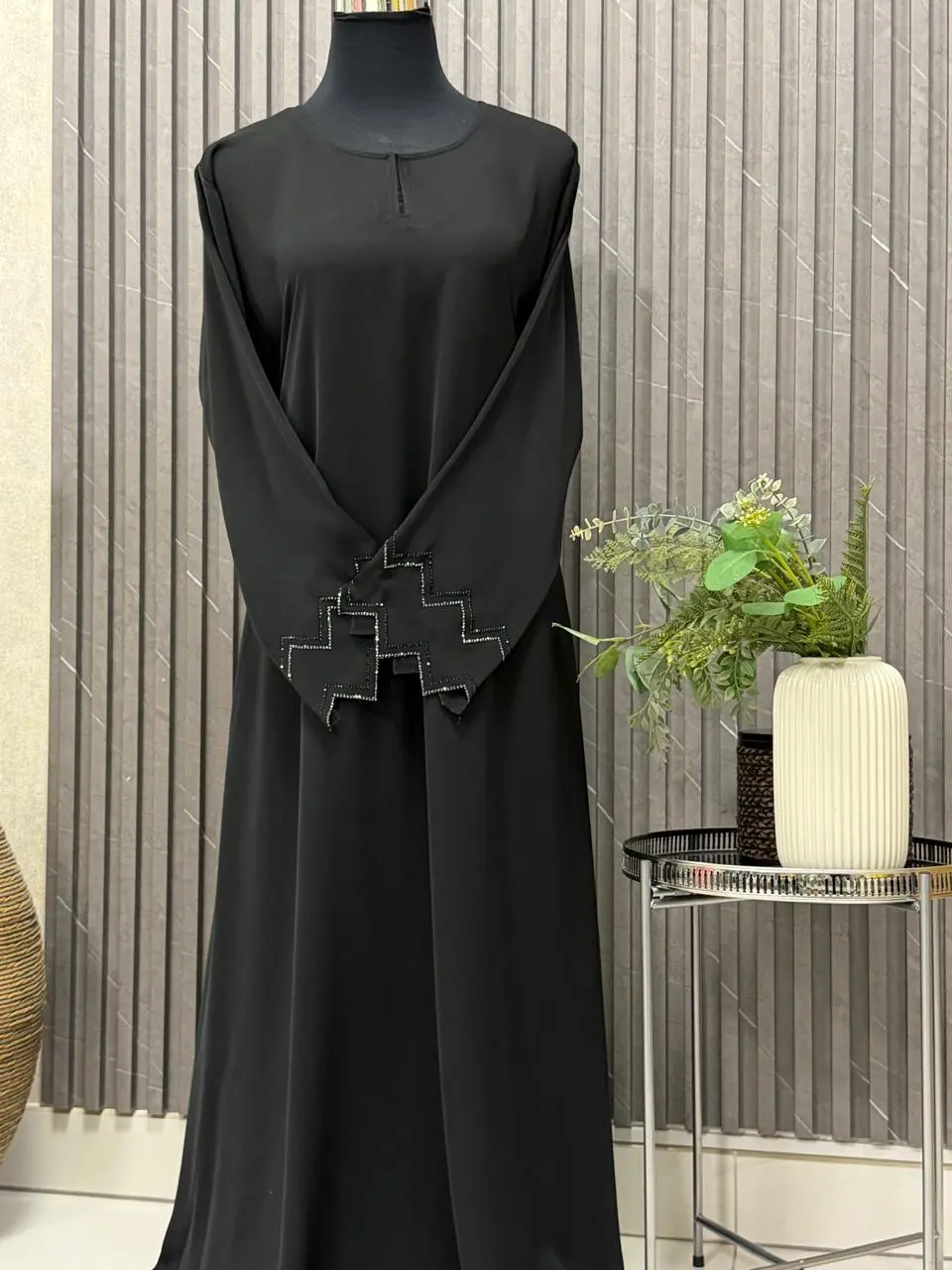 Straight abaya and 100% guaranteed premium stones on the sleeves and duppata - Image 3