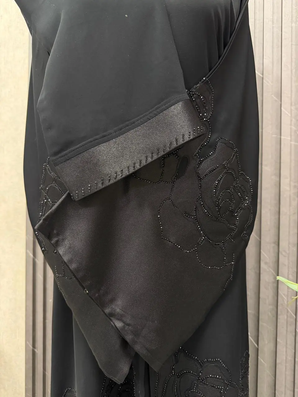 Buttoned up, stone embellished abaya - Image 4