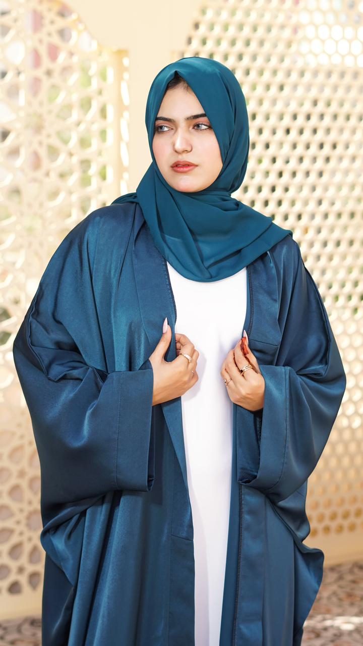 Open Farasha Abaya on a self textured cloth